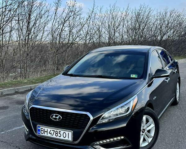 Чорний Хендай Соната, об'ємом двигуна 2 л та пробігом 74 тис. км за 12800 $, фото 1 на Automoto.ua