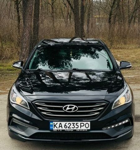 Черный Хендай Соната, объемом двигателя 2.36 л и пробегом 225 тыс. км за 9400 $, фото 1 на Automoto.ua