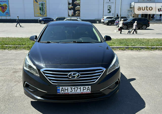 Черный Хендай Соната, объемом двигателя 2.36 л и пробегом 159 тыс. км за 10000 $, фото 1 на Automoto.ua