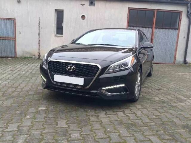 Чорний Хендай Соната, об'ємом двигуна 2 л та пробігом 136 тис. км за 10900 $, фото 1 на Automoto.ua