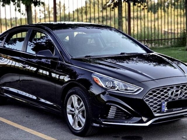 Черный Хендай Соната, объемом двигателя 0 л и пробегом 80 тыс. км за 12500 $, фото 1 на Automoto.ua