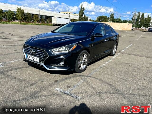 Чорний Хендай Соната, об'ємом двигуна 2.4 л та пробігом 172 тис. км за 10500 $, фото 1 на Automoto.ua