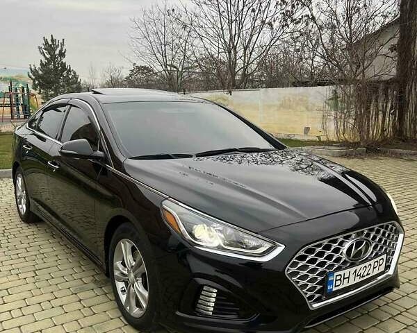 Чорний Хендай Соната, об'ємом двигуна 2.4 л та пробігом 105 тис. км за 11950 $, фото 1 на Automoto.ua