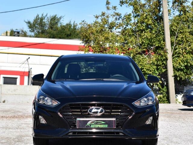 Черный Хендай Соната, объемом двигателя 2.4 л и пробегом 56 тыс. км за 14450 $, фото 1 на Automoto.ua