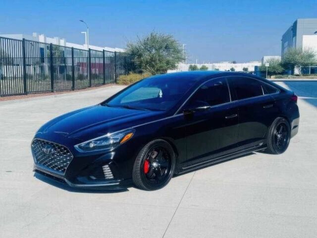 Чорний Хендай Соната, об'ємом двигуна 2 л та пробігом 98 тис. км за 8500 $, фото 1 на Automoto.ua