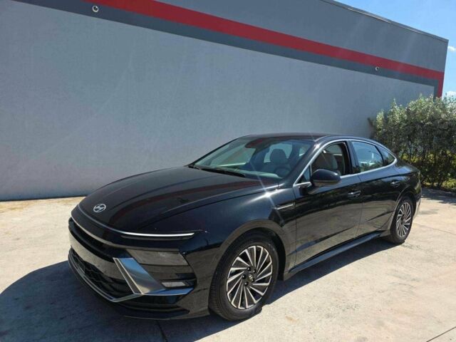 Чорний Хендай Соната, об'ємом двигуна 0 л та пробігом 11 тис. км за 14000 $, фото 1 на Automoto.ua