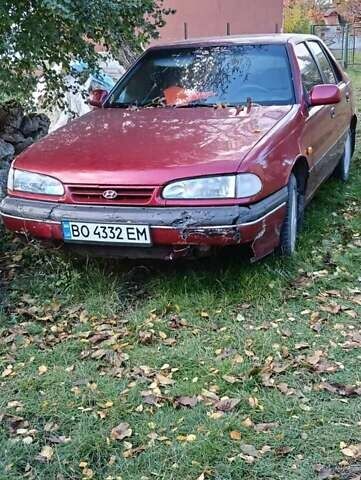 Червоний Хендай Соната, об'ємом двигуна 2 л та пробігом 270 тис. км за 1200 $, фото 1 на Automoto.ua