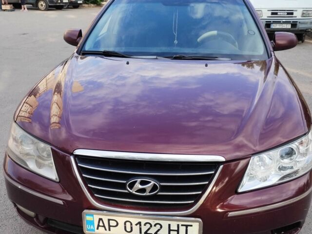 Червоний Хендай Соната, об'ємом двигуна 2 л та пробігом 212 тис. км за 4700 $, фото 1 на Automoto.ua