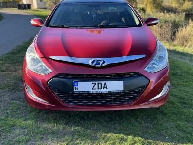 Красный Хендай Соната, объемом двигателя 2.4 л и пробегом 255 тыс. км за 8750 $, фото 1 на Automoto.ua