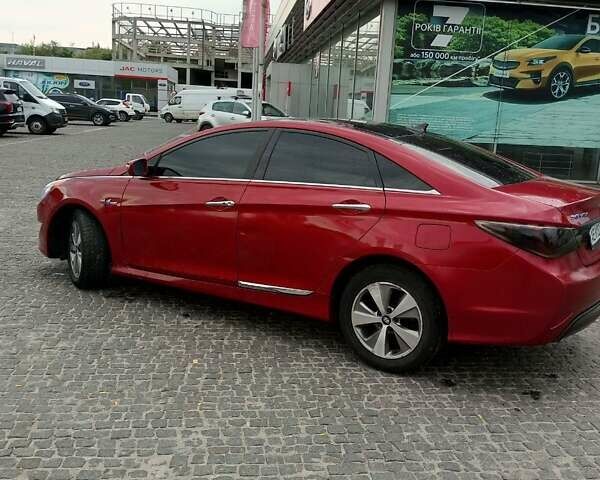 Червоний Хендай Соната, об'ємом двигуна 2.4 л та пробігом 165 тис. км за 9200 $, фото 1 на Automoto.ua
