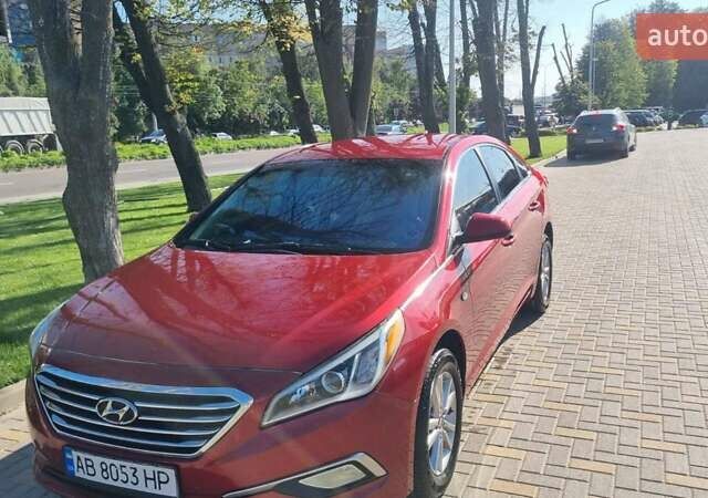 Красный Хендай Соната, объемом двигателя 2.36 л и пробегом 143 тыс. км за 9500 $, фото 1 на Automoto.ua