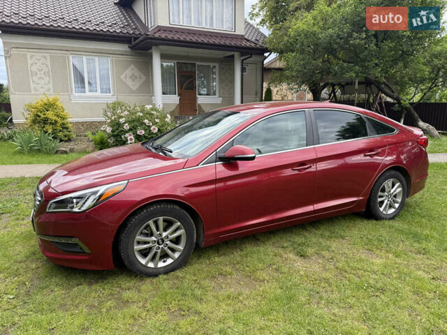 Красный Хендай Соната, объемом двигателя 1.6 л и пробегом 70 тыс. км за 12000 $, фото 1 на Automoto.ua