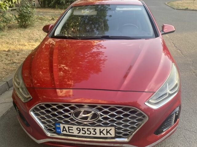 Червоний Хендай Соната, об'ємом двигуна 2.4 л та пробігом 200 тис. км за 14000 $, фото 1 на Automoto.ua
