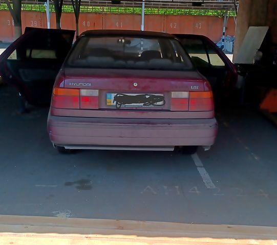 Хендай Соната, об'ємом двигуна 1.8 л та пробігом 0 тис. км за 500 $, фото 1 на Automoto.ua