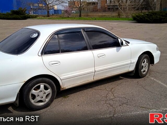 Хендай Соната, об'ємом двигуна 1.8 л та пробігом 330 тис. км за 1600 $, фото 1 на Automoto.ua