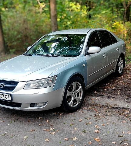 Хендай Соната, об'ємом двигуна 2 л та пробігом 270 тис. км за 3400 $, фото 1 на Automoto.ua