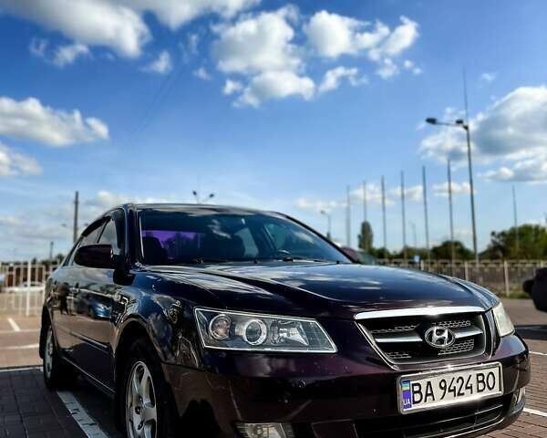 Хендай Соната, об'ємом двигуна 2 л та пробігом 295 тис. км за 4950 $, фото 1 на Automoto.ua