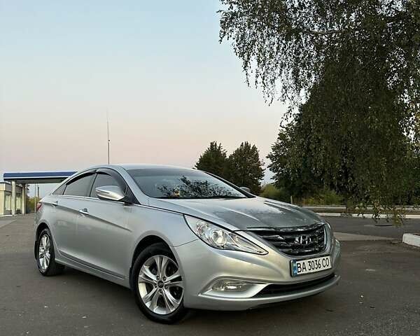 Хендай Соната, объемом двигателя 2 л и пробегом 254 тыс. км за 10300 $, фото 1 на Automoto.ua