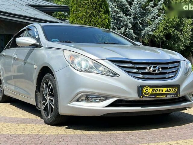 Хендай Соната, объемом двигателя 2 л и пробегом 192 тыс. км за 8650 $, фото 1 на Automoto.ua