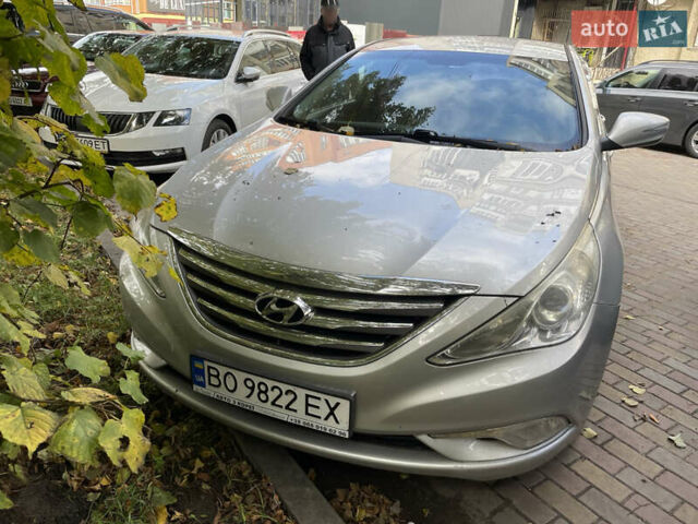 Хендай Соната, об'ємом двигуна 2 л та пробігом 252 тис. км за 6700 $, фото 1 на Automoto.ua