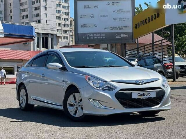 Хендай Соната, об'ємом двигуна 0 л та пробігом 160 тис. км за 9999 $, фото 1 на Automoto.ua