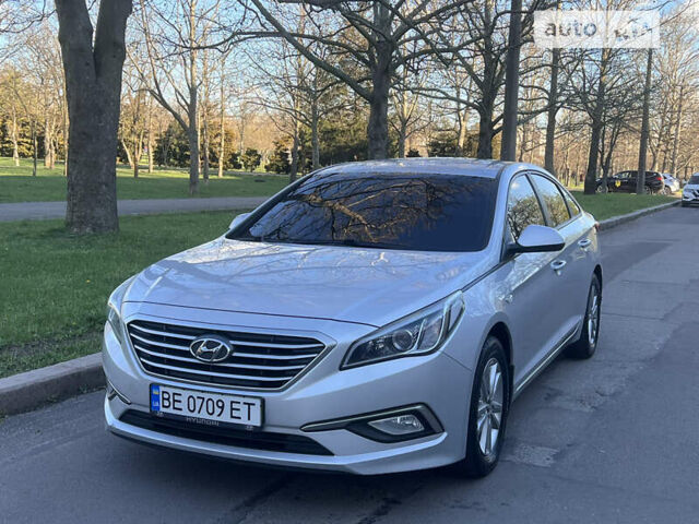 Хендай Соната, об'ємом двигуна 2 л та пробігом 189 тис. км за 11300 $, фото 1 на Automoto.ua