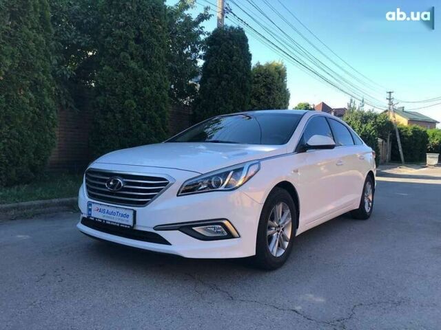 Хендай Соната, об'ємом двигуна 2 л та пробігом 267 тис. км за 11290 $, фото 1 на Automoto.ua