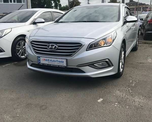 Хендай Соната 2017 у Києві на Automoto.ua Хендай Соната, об'ємом двигуна 2 л та пробігом 429 тис. км за 9990 $, фото 1 на Automoto.ua
