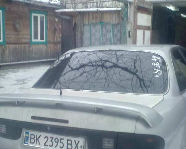 Серый Хендай Соната, объемом двигателя 2 л и пробегом 320 тыс. км за 1000 $, фото 1 на Automoto.ua