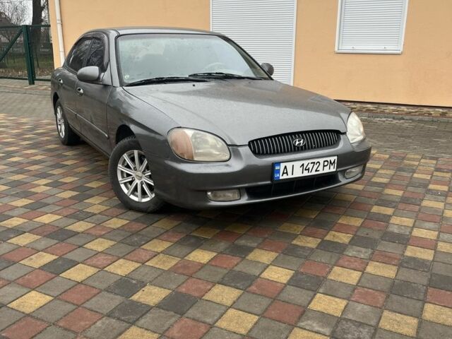 Серый Хендай Соната, объемом двигателя 1.8 л и пробегом 160 тыс. км за 2200 $, фото 1 на Automoto.ua