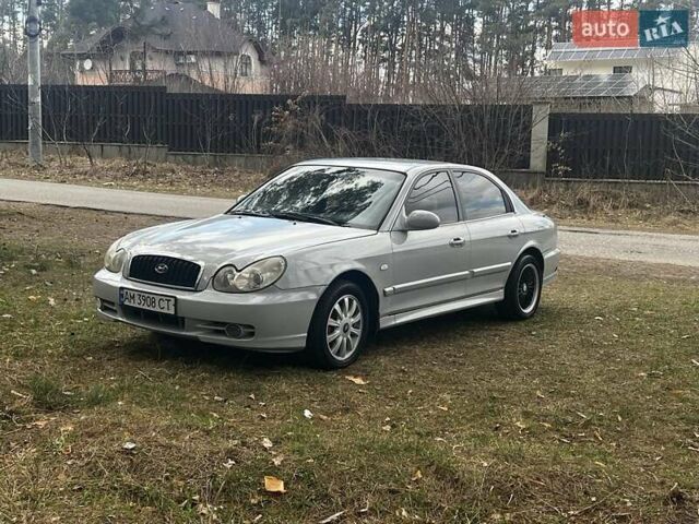 Сірий Хендай Соната, об'ємом двигуна 2 л та пробігом 281 тис. км за 3400 $, фото 1 на Automoto.ua