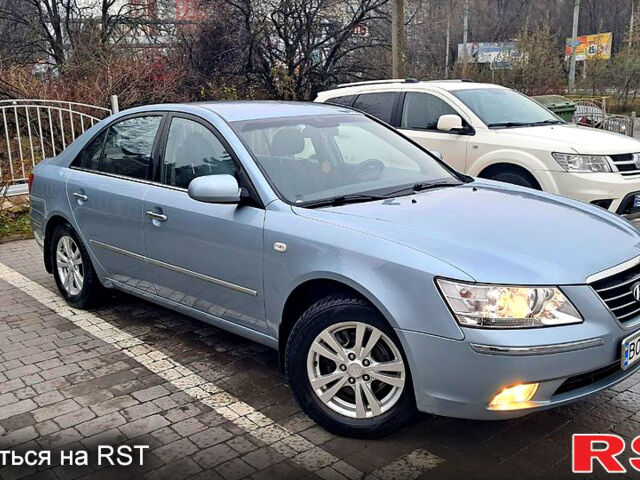 Хендай Соната 2008 у Тернополі на Automoto.ua Сірий Хендай Соната, об'ємом двигуна 2 л та пробігом 127 тис. км за 7600 $, фото 1 на Automoto.ua