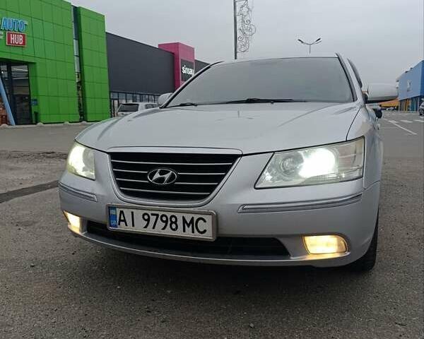 Сірий Хендай Соната, об'ємом двигуна 2.36 л та пробігом 300 тис. км за 5500 $, фото 1 на Automoto.ua