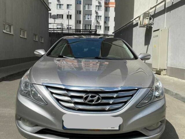 Серый Хендай Соната, объемом двигателя 0 л и пробегом 293 тыс. км за 7300 $, фото 1 на Automoto.ua