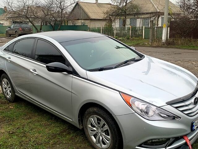 Серый Хендай Соната, объемом двигателя 2.4 л и пробегом 250 тыс. км за 7000 $, фото 1 на Automoto.ua