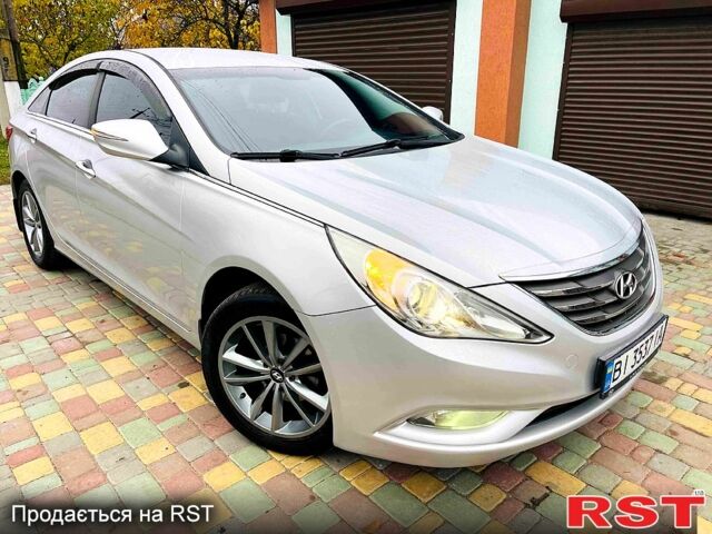 Серый Хендай Соната, объемом двигателя 2 л и пробегом 283 тыс. км за 8300 $, фото 1 на Automoto.ua