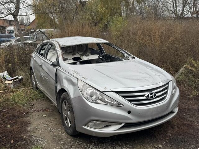 Сірий Хендай Соната, об'ємом двигуна 0 л та пробігом 280 тис. км за 2999 $, фото 1 на Automoto.ua