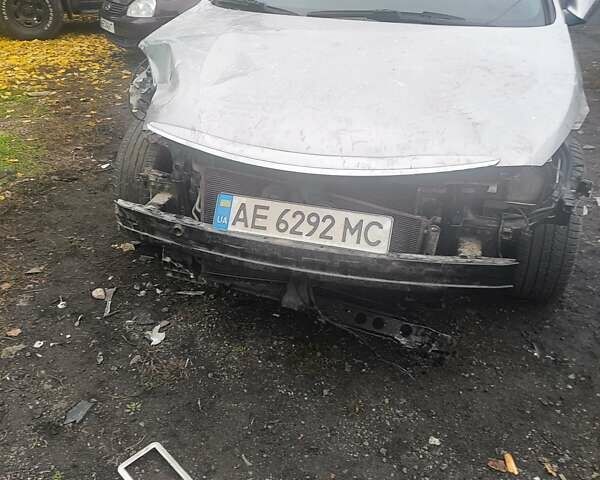 Серый Хендай Соната, объемом двигателя 2 л и пробегом 280 тыс. км за 5000 $, фото 1 на Automoto.ua