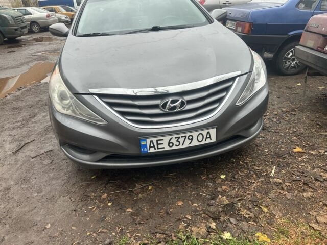 Серый Хендай Соната, объемом двигателя 2.4 л и пробегом 2 тыс. км за 8852 $, фото 1 на Automoto.ua