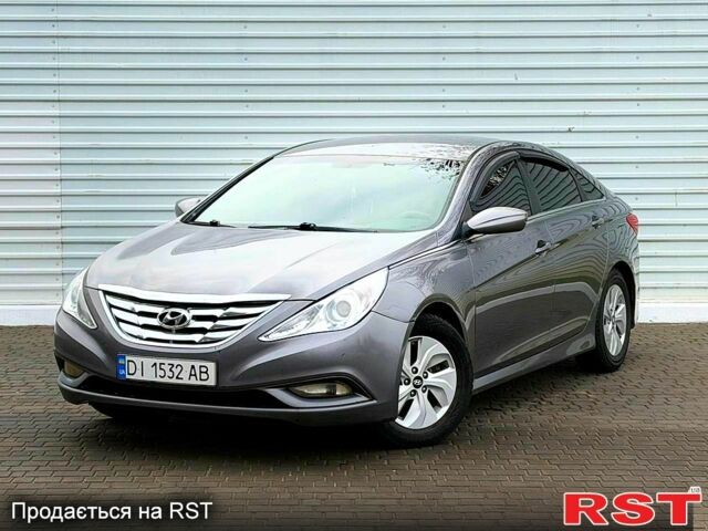 Серый Хендай Соната, объемом двигателя 2.4 л и пробегом 156 тыс. км за 6300 $, фото 1 на Automoto.ua