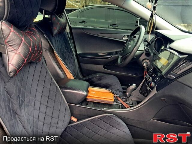 Серый Хендай Соната, объемом двигателя 2 л и пробегом 0 тыс. км за 8200 $, фото 1 на Automoto.ua