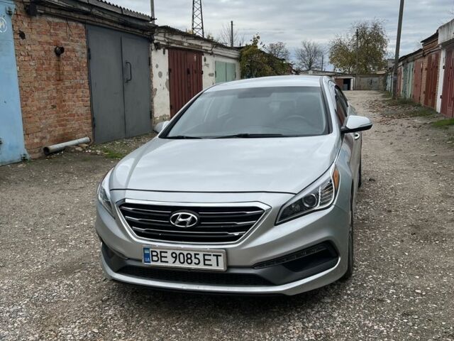 Серый Хендай Соната, объемом двигателя 2.4 л и пробегом 118 тыс. км за 9700 $, фото 1 на Automoto.ua