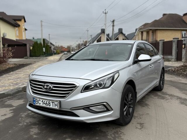 Серый Хендай Соната, объемом двигателя 2 л и пробегом 220 тыс. км за 6700 $, фото 1 на Automoto.ua