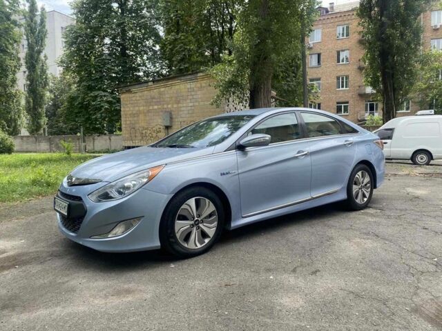 Серый Хендай Соната, объемом двигателя 2.4 л и пробегом 143 тыс. км за 7400 $, фото 1 на Automoto.ua