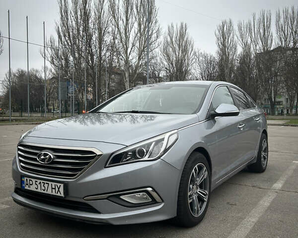 Сірий Хендай Соната, об'ємом двигуна 2 л та пробігом 174 тис. км за 11700 $, фото 1 на Automoto.ua