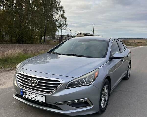 Сірий Хендай Соната, об'ємом двигуна 2.4 л та пробігом 184 тис. км за 10700 $, фото 1 на Automoto.ua