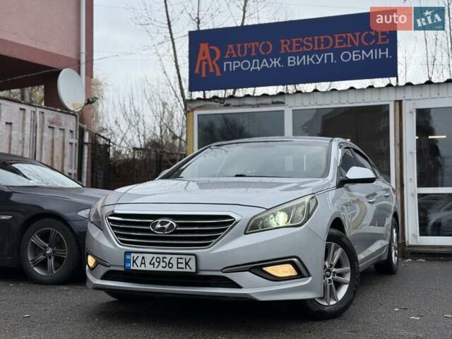 Сірий Хендай Соната, об'ємом двигуна 2 л та пробігом 275 тис. км за 8400 $, фото 1 на Automoto.ua