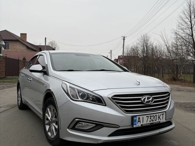 Сірий Хендай Соната, об'ємом двигуна 2 л та пробігом 385 тис. км за 9000 $, фото 1 на Automoto.ua