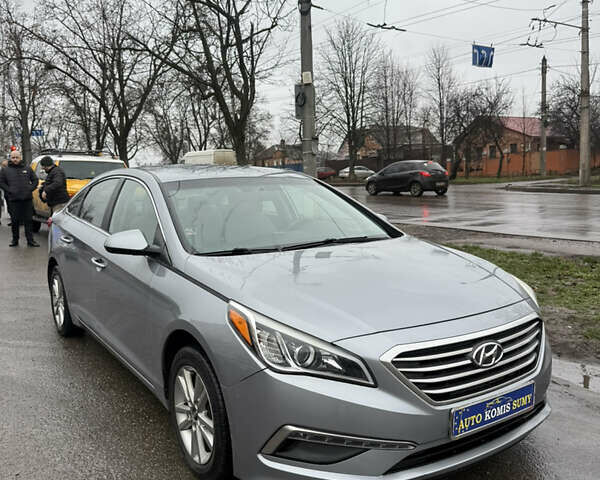 Сірий Хендай Соната, об'ємом двигуна 2.36 л та пробігом 160 тис. км за 9500 $, фото 1 на Automoto.ua