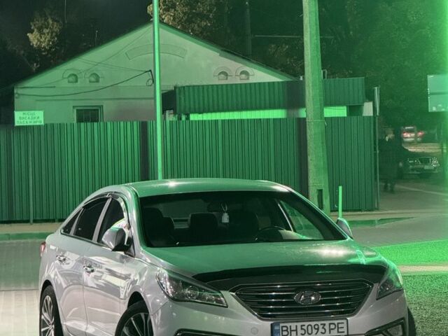 Сірий Хендай Соната, об'ємом двигуна 2 л та пробігом 199 тис. км за 9000 $, фото 1 на Automoto.ua